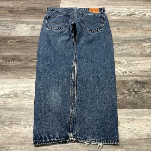 Levis 505 Mens 36x31 Regular Straight Fit Faded Distressed Denim Jeans Red Tab - Picture 3 of 11